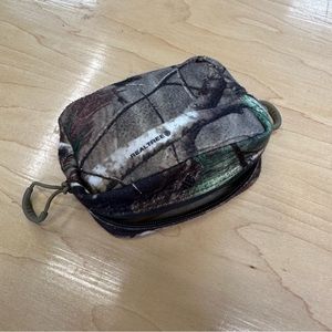 Realtree Camoflauge Hunting Zipper Hip Pouch With Belt Loops - One Size